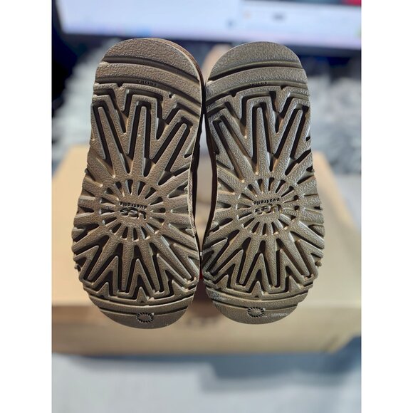 UGG boot Classic Tall Chestnut Size 13 - Picture 4 of 6